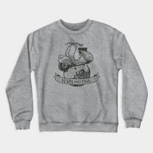 Vespa anno 1946 Crewneck Sweatshirt